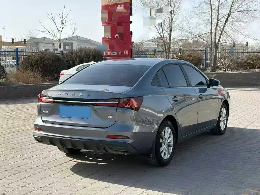 2023 Roewe i5 1.5L 129HP L4 5MT,autocango,china used car exporter,china ev exporter,chinese used car exporter,chinese used ev exporter