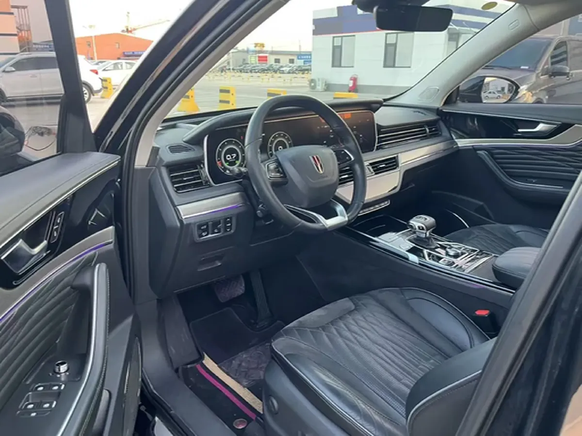 2022 HongQi HS5 2.0T 224HP L4 6AT,autocango,china used car exporter,china ev exporter,chinese used car exporter,chinese used ev exporter