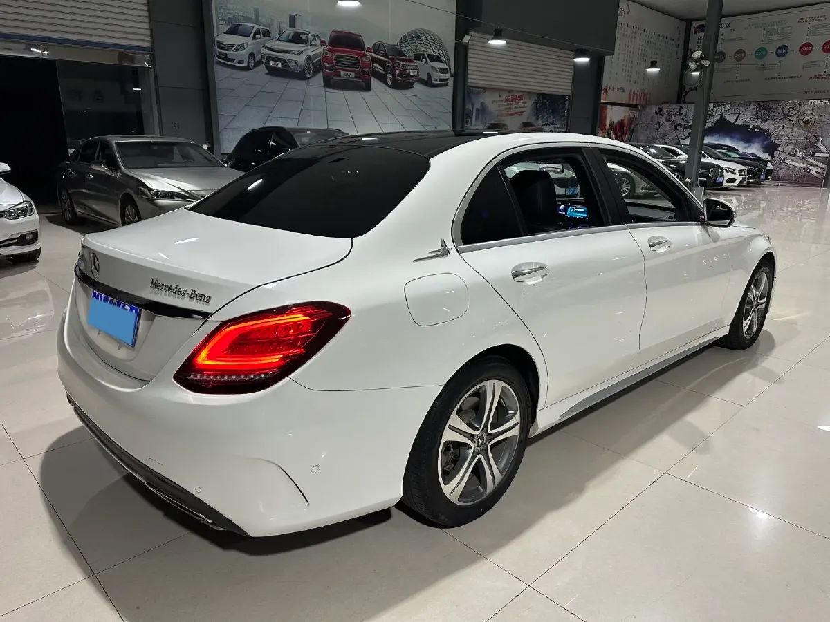2020 Mercedes-Benz C Class 1.5T 184HP L4 9AT,autocango,china used car exporter,china ev exporter,chinese used car exporter,chinese used ev exporter