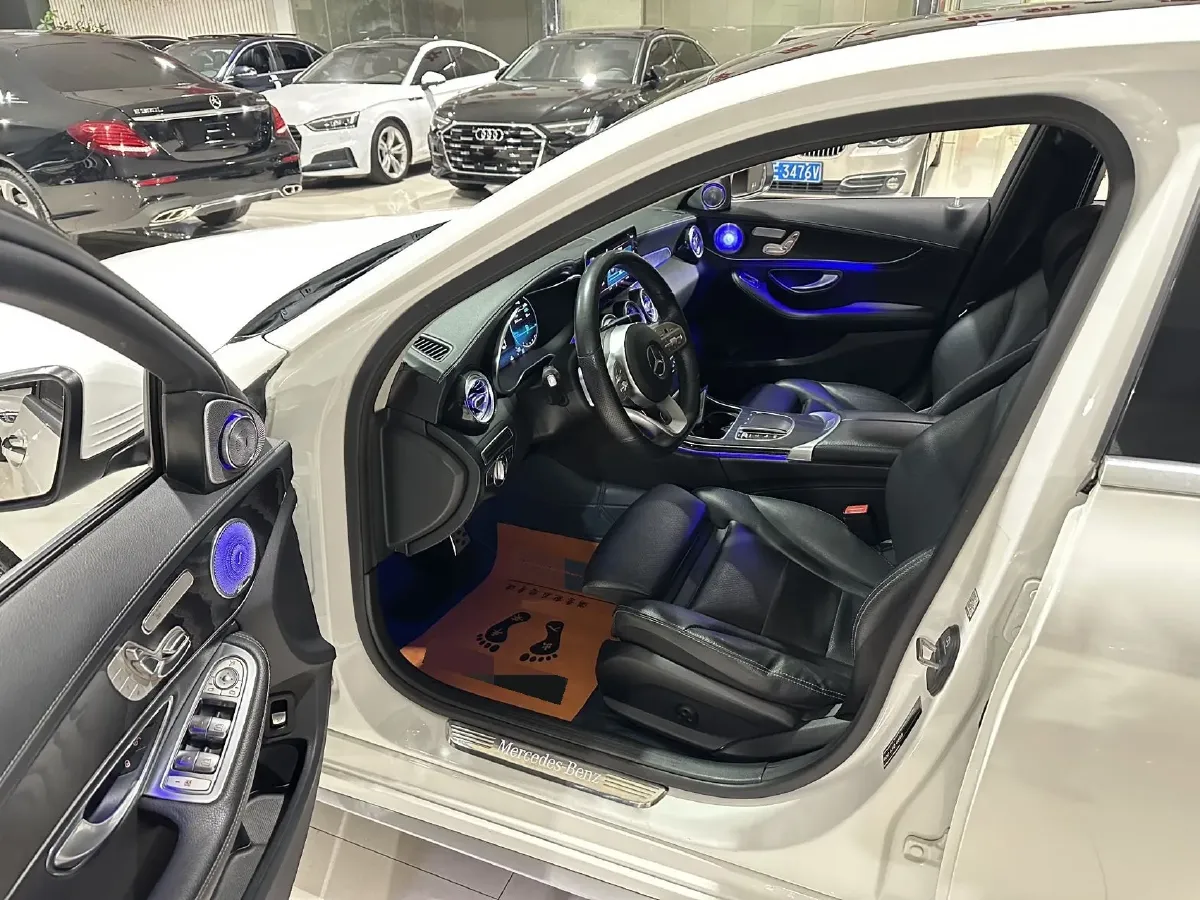 2020 Mercedes-Benz C Class 1.5T 184HP L4 9AT,autocango,china used car exporter,china ev exporter,chinese used car exporter,chinese used ev exporter