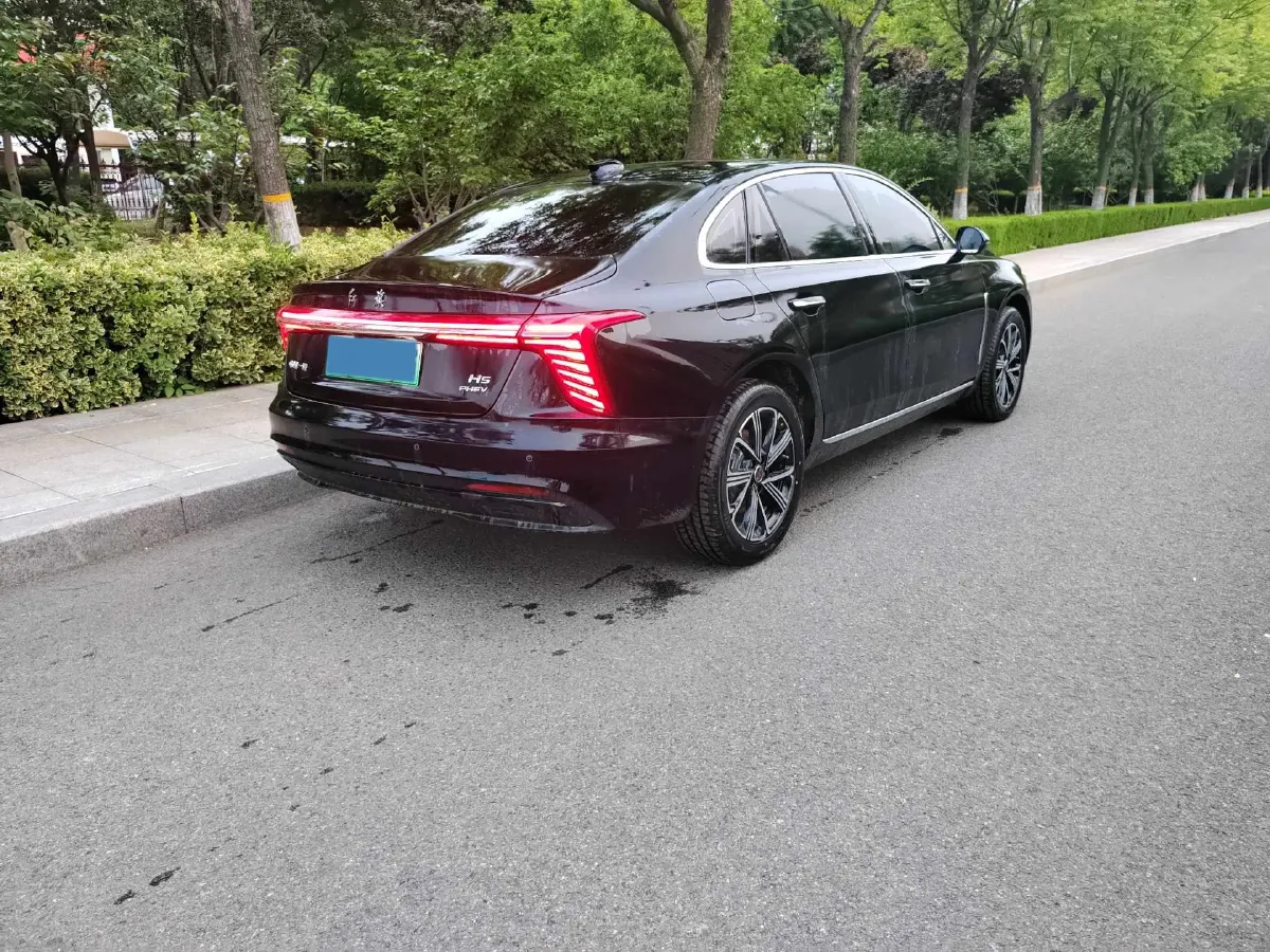 2025 HongQi H5 1.5T 150HP L4 1DHT PHEV,autocango,china used car exporter,china ev exporter,chinese used car exporter,chinese used ev exporter