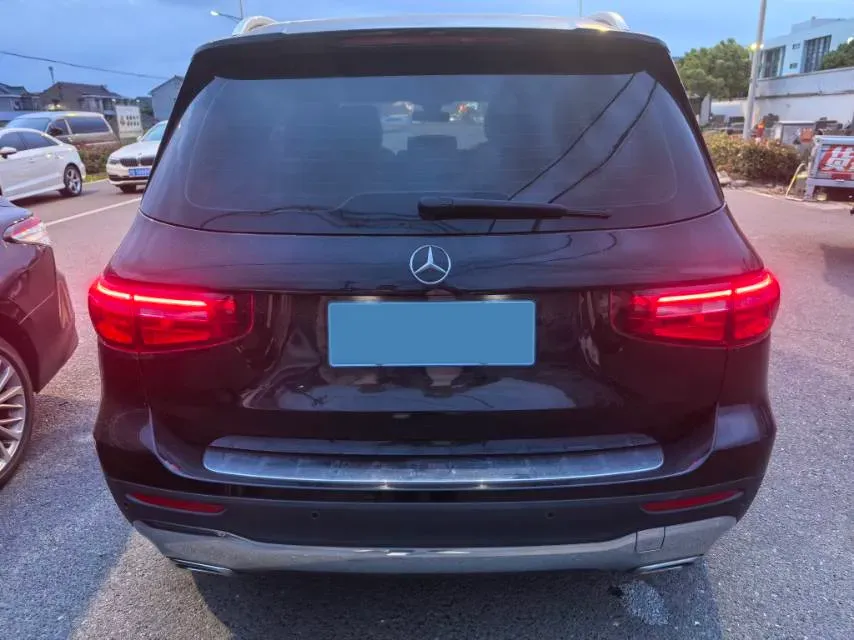 2021 Mercedes-Benz GLB Class 1.3T 136HP L4 7DCT,autocango,china used car exporter,china ev exporter,chinese used car exporter,chinese used ev exporter