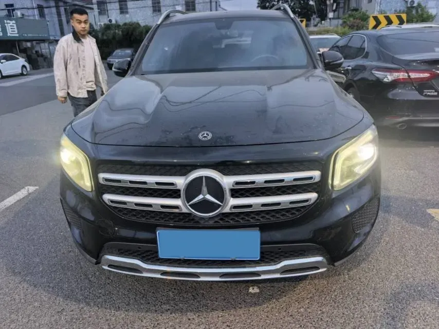 2021 Mercedes-Benz GLB Class 1.3T 136HP L4 7DCT,autocango,china used car exporter,china ev exporter,chinese used car exporter,chinese used ev exporter