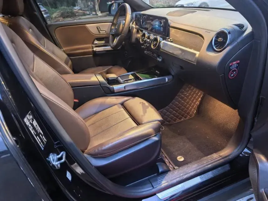 2021 Mercedes-Benz GLB Class 1.3T 136HP L4 7DCT,autocango,china used car exporter,china ev exporter,chinese used car exporter,chinese used ev exporter