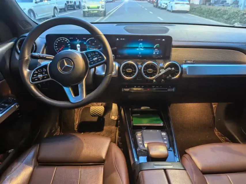 2021 Mercedes-Benz GLB Class 1.3T 136HP L4 7DCT,autocango,china used car exporter,china ev exporter,chinese used car exporter,chinese used ev exporter