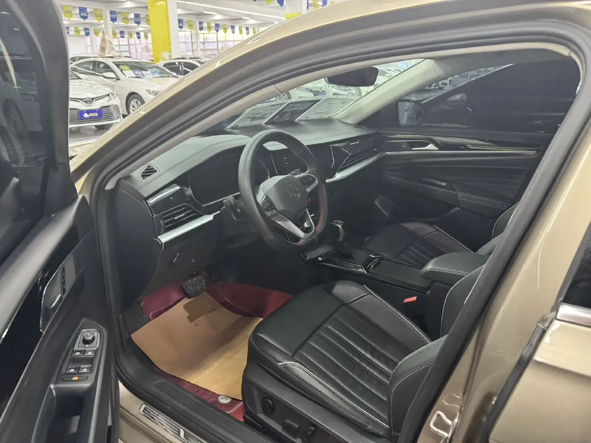 2022 Skoda Kodiak GT 2.0T 186HP L4 7DCT,autocango,china used car exporter,china ev exporter,chinese used car exporter,chinese used ev exporter