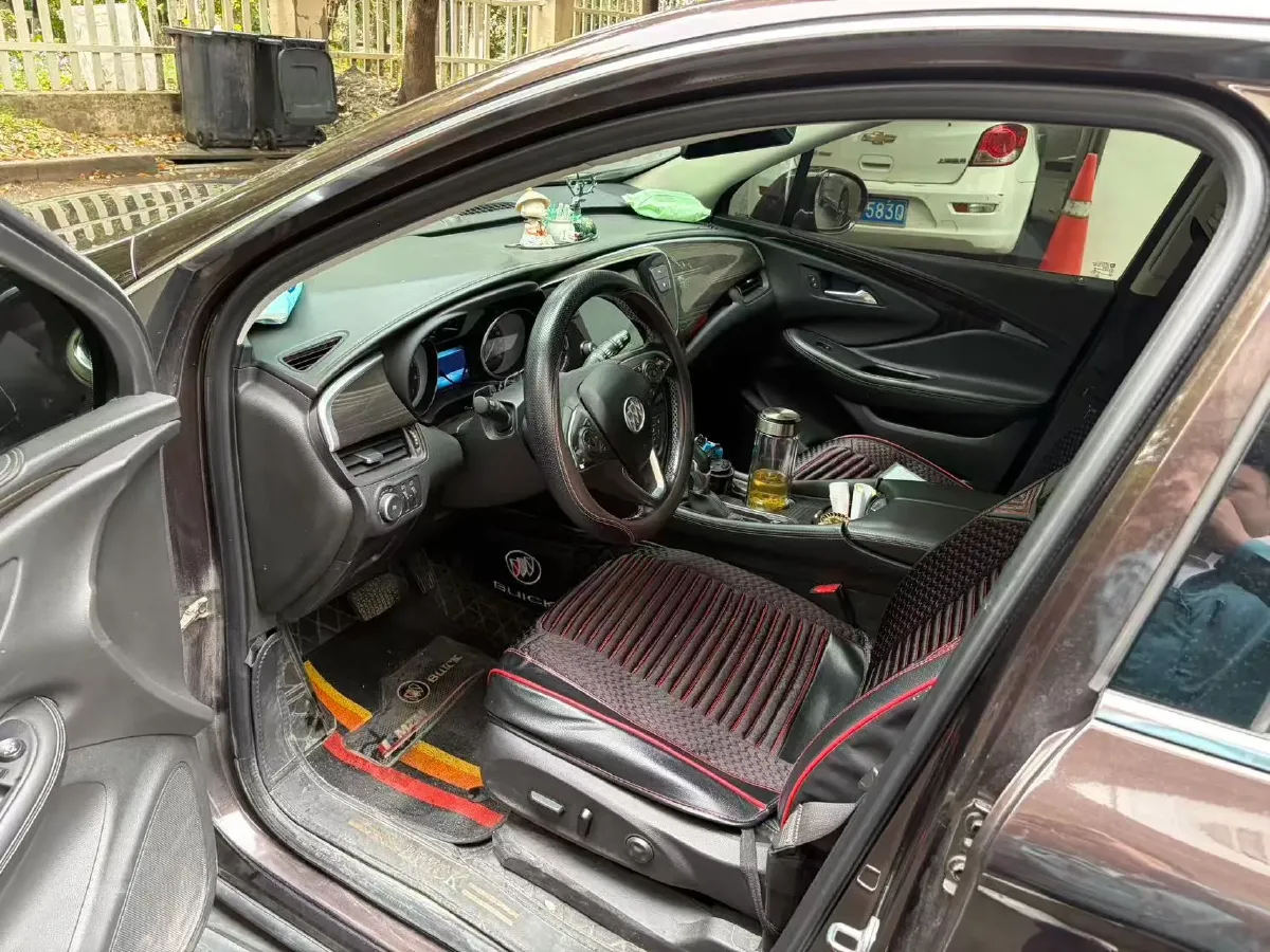 2020 Buick EnvisionPlus 1.5T 169HP L4 7DCT,autocango,china used car exporter,china ev exporter,chinese used car exporter,chinese used ev exporter