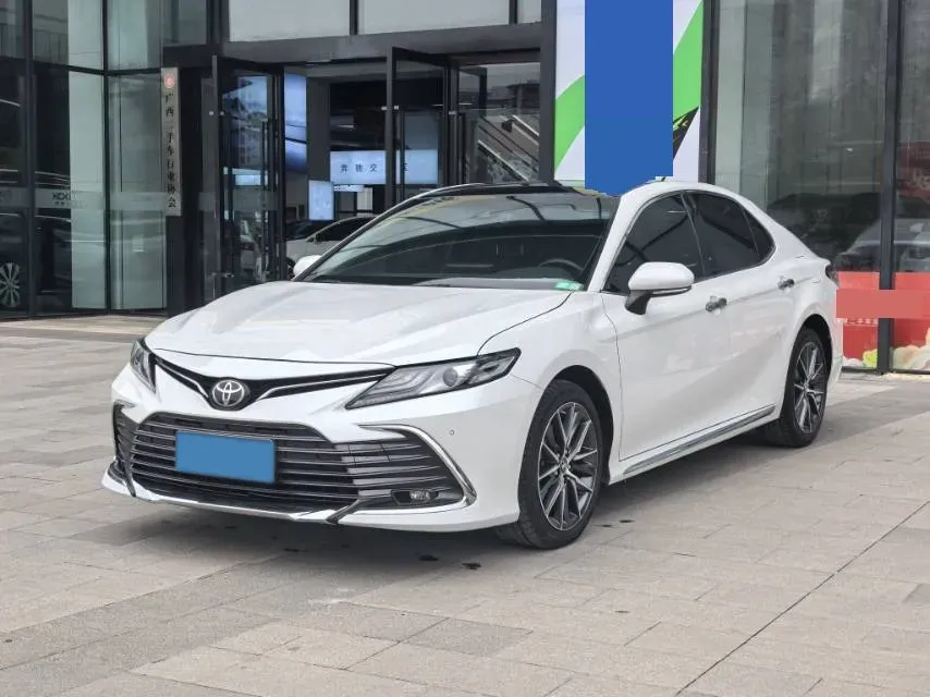 2023 Toyota Camry 2.5L 207HP L4 8AT,autocango,china used car exporter,china ev exporter,chinese used car exporter,chinese used ev exporter