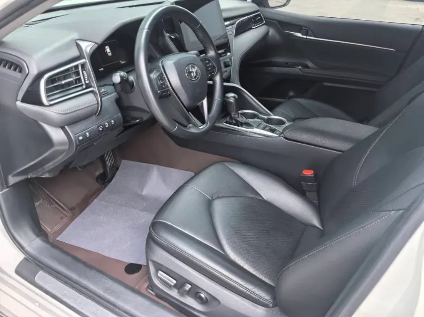 2023 Toyota Camry 2.5L 207HP L4 8AT,autocango,china used car exporter,china ev exporter,chinese used car exporter,chinese used ev exporter