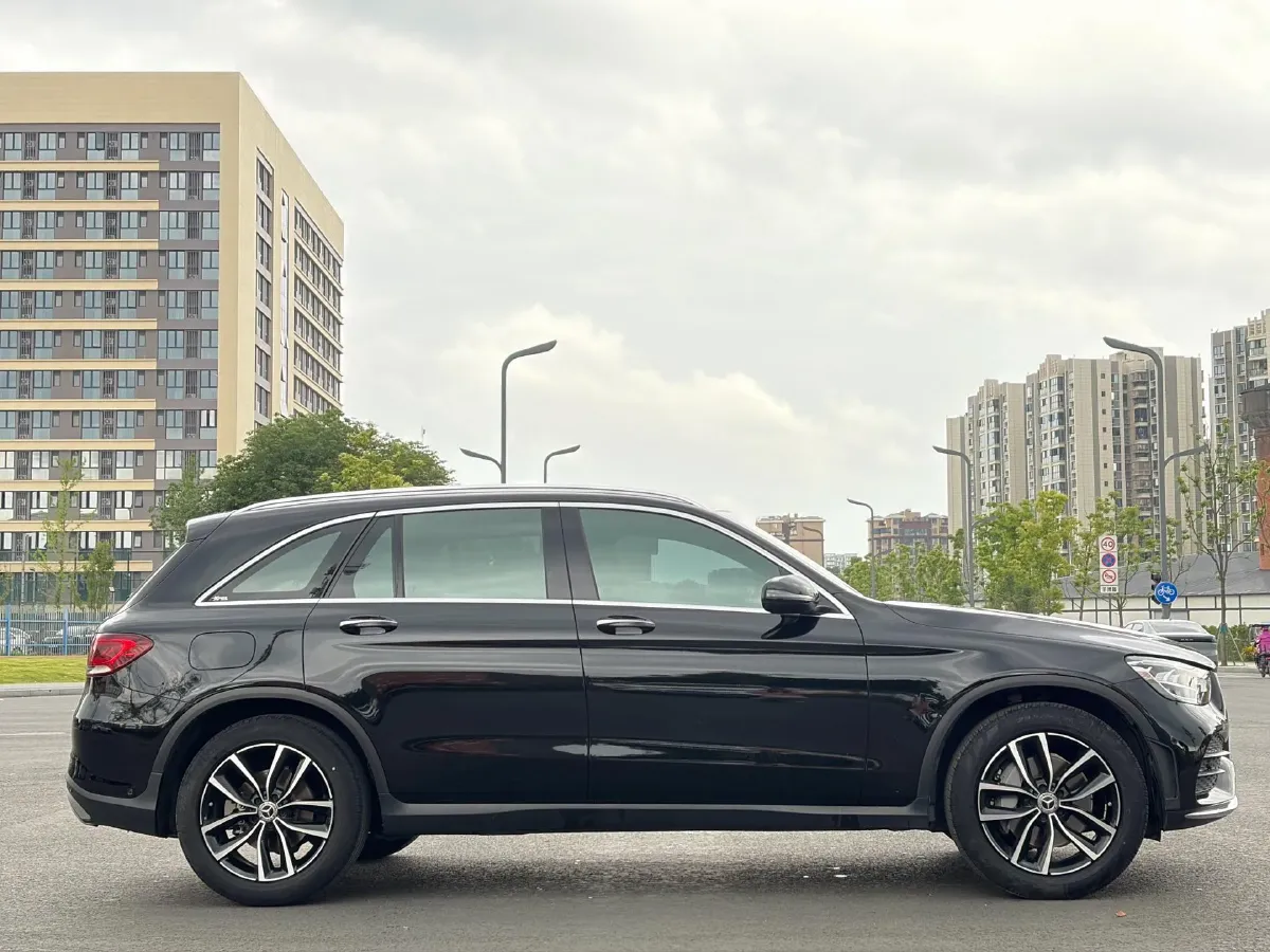 2021 Mercedes-Benz GLC Class 2.0T 197HP L4 9AT,autocango,china used car exporter,china ev exporter,chinese used car exporter,chinese used ev exporter