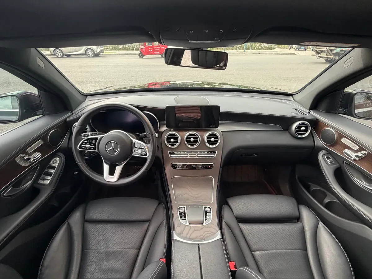 2021 Mercedes-Benz GLC Class 2.0T 197HP L4 9AT,autocango,china used car exporter,china ev exporter,chinese used car exporter,chinese used ev exporter