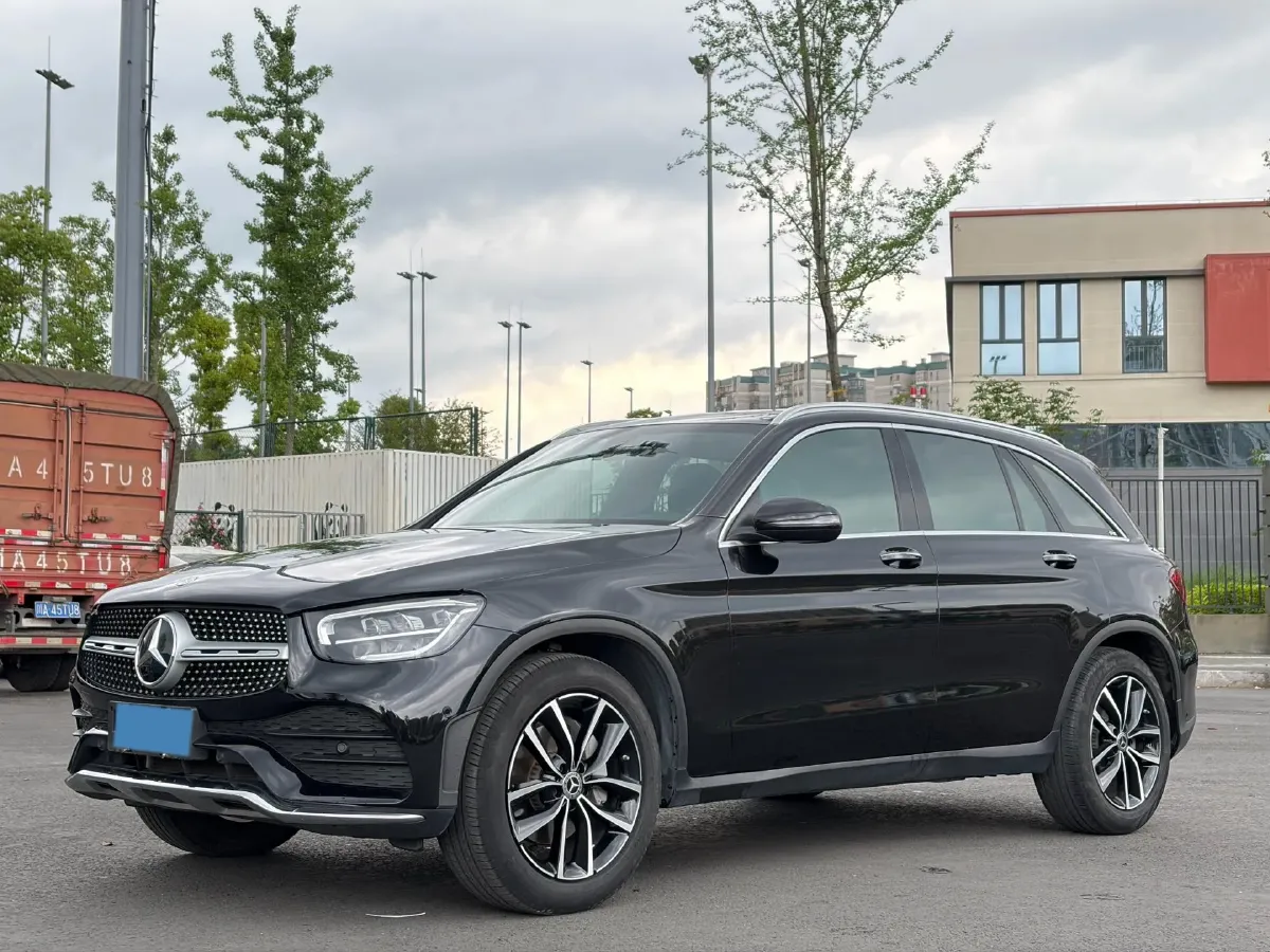 2021 Mercedes-Benz GLC Class 2.0T 197HP L4 9AT,autocango,china used car exporter,china ev exporter,chinese used car exporter,chinese used ev exporter