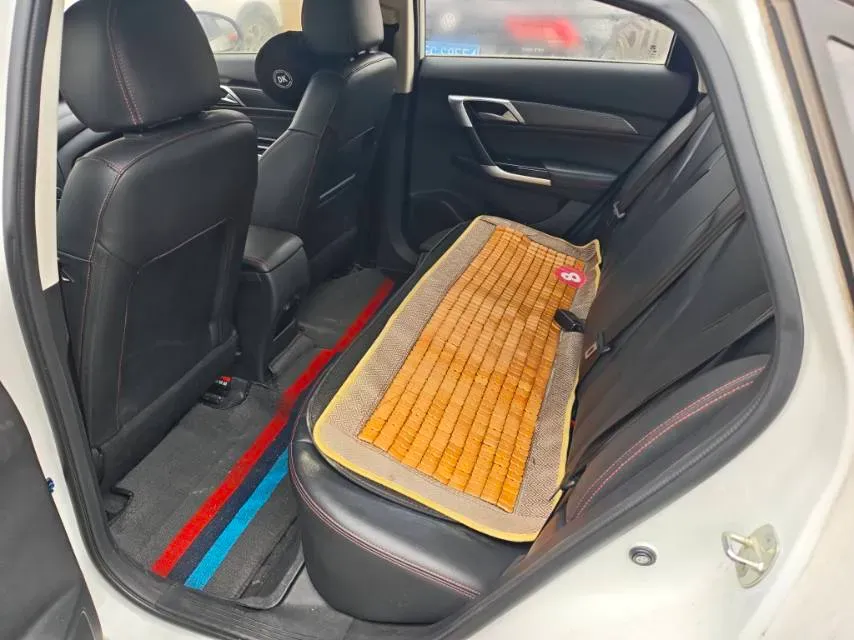 2022 Bestune B70 2.0T 224HP L4 6AT,autocango,china used car exporter,china ev exporter,chinese used car exporter,chinese used ev exporter