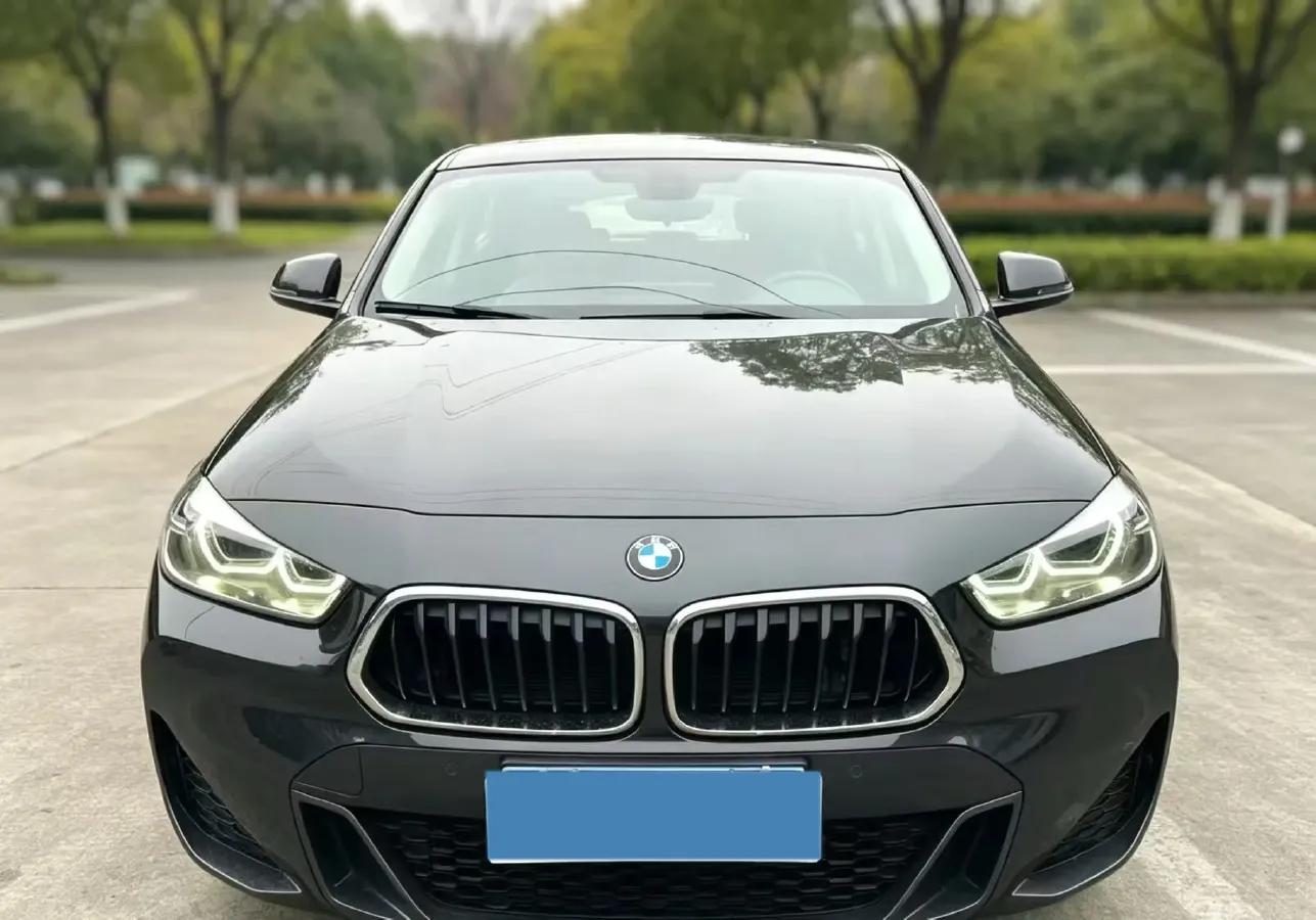 2021 BMW X2 2.0T 192HP L4 7DCT,autocango,china used car exporter,china ev exporter,chinese used car exporter,chinese used ev exporter
