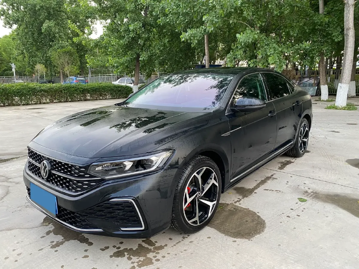 2023 Volkswagen Passat 2.0T 186HP L4 7DCT,autocango,china used car exporter,china ev exporter,chinese used car exporter,chinese used ev exporter