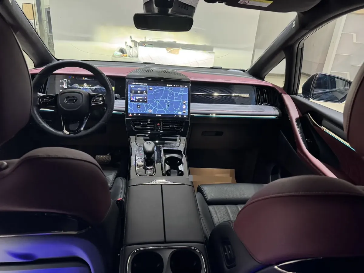 2024 GAC Trumpchi M8 2.0T 252HP L4 8AT,autocango,china used car exporter,china ev exporter,chinese used car exporter,chinese used ev exporter