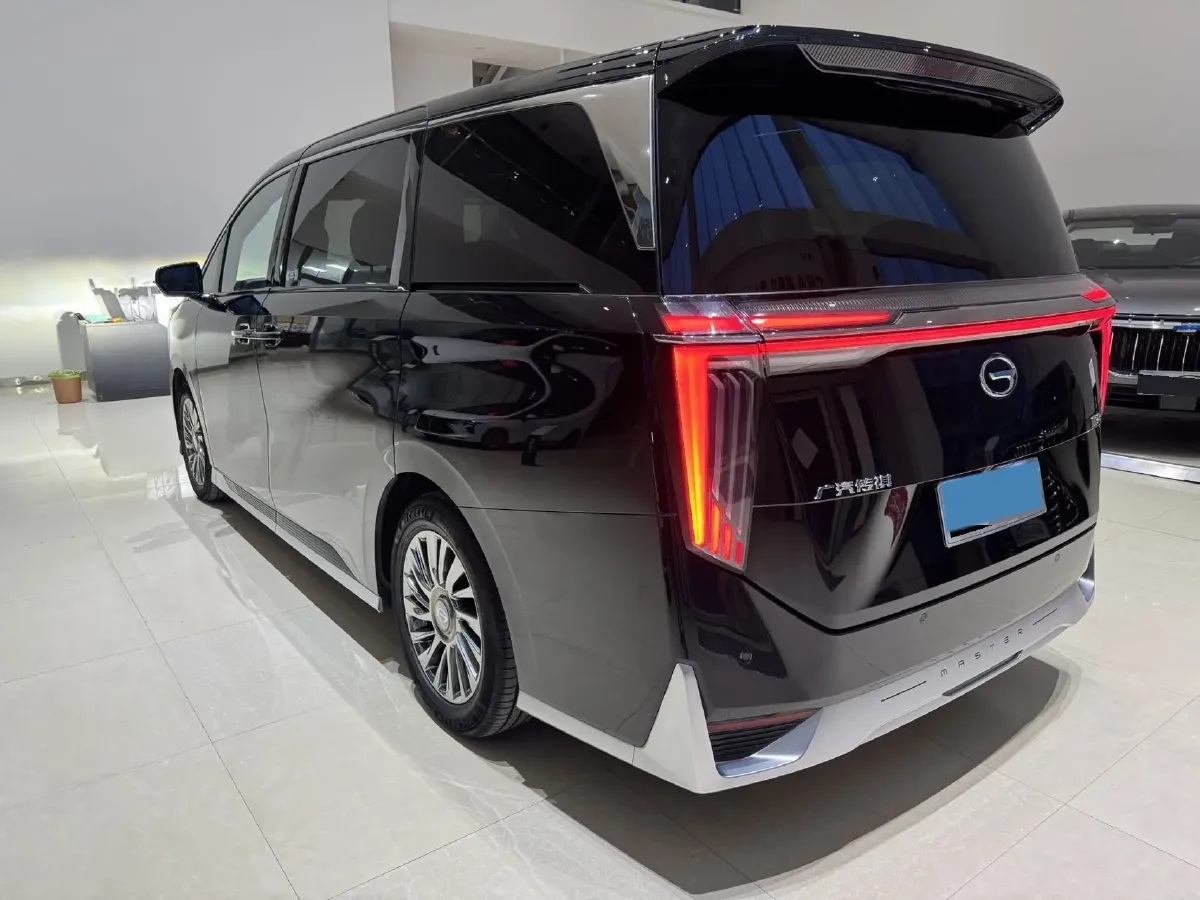 2024 GAC Trumpchi M8 2.0T 252HP L4 8AT,autocango,china used car exporter,china ev exporter,chinese used car exporter,chinese used ev exporter