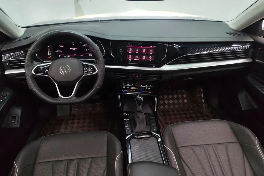 2024 Volkswagen Passat 2.0T 186HP L4 7DCT,autocango,china used car exporter,china ev exporter,chinese used car exporter,chinese used ev exporter