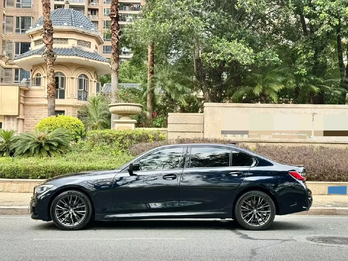 2022 BMW 3 Series 2.0T 156HP L4 8AT,autocango,china used car exporter,china ev exporter,chinese used car exporter,chinese used ev exporter