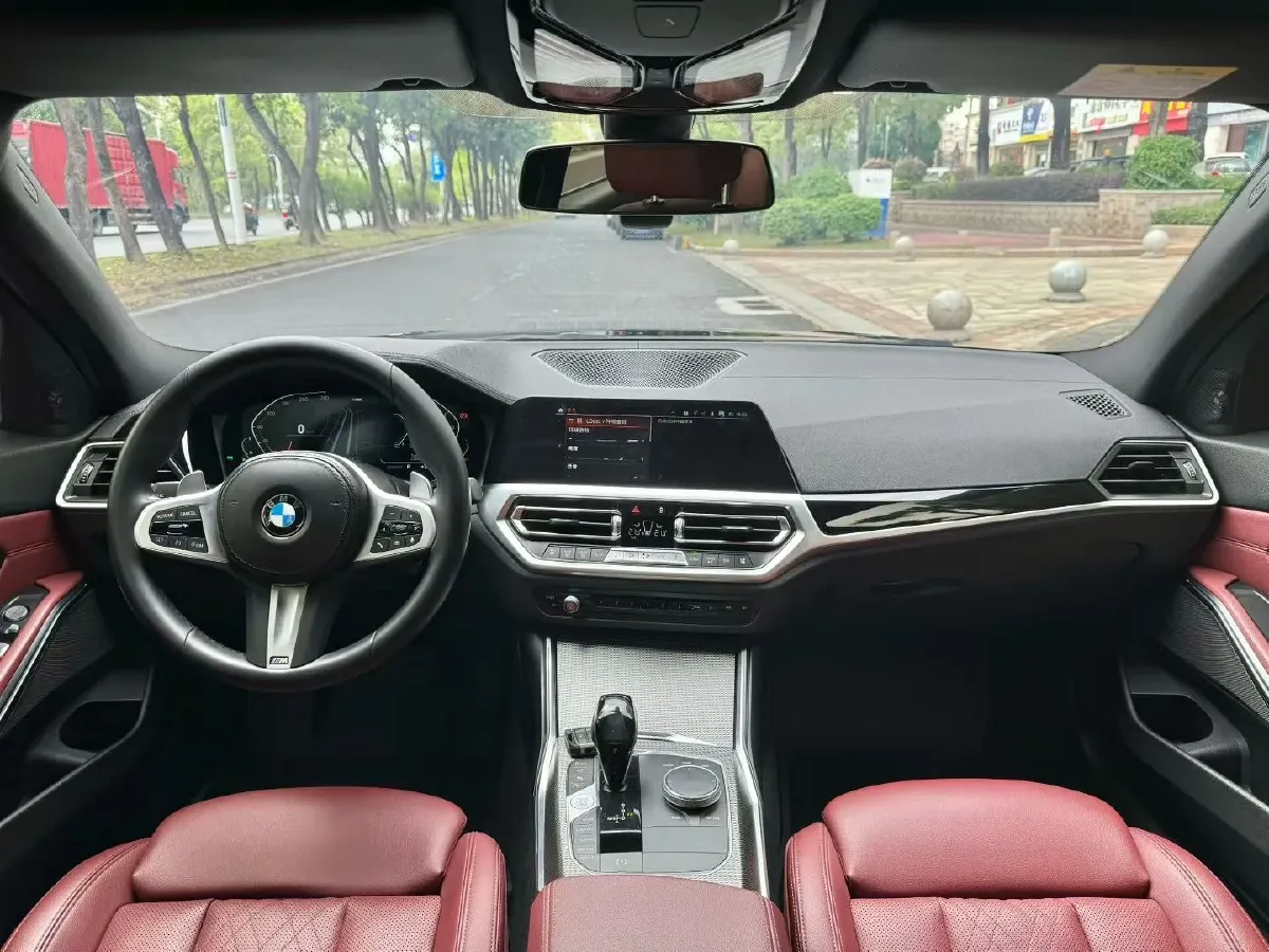 2022 BMW 3 Series 2.0T 156HP L4 8AT,autocango,china used car exporter,china ev exporter,chinese used car exporter,chinese used ev exporter