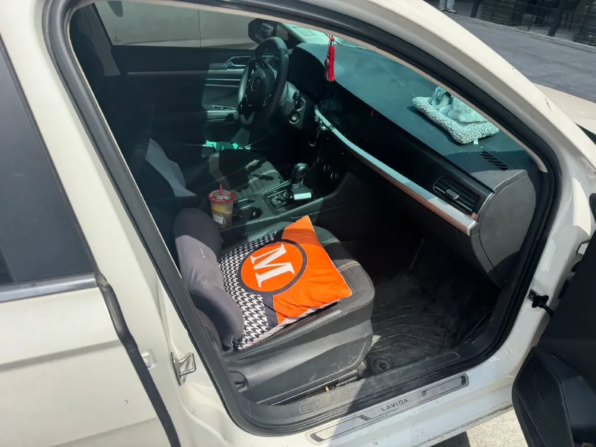 2019 Volkswagen Lavida 1.5L 116HP L4 6AT,autocango,china used car exporter,china ev exporter,chinese used car exporter,chinese used ev exporter