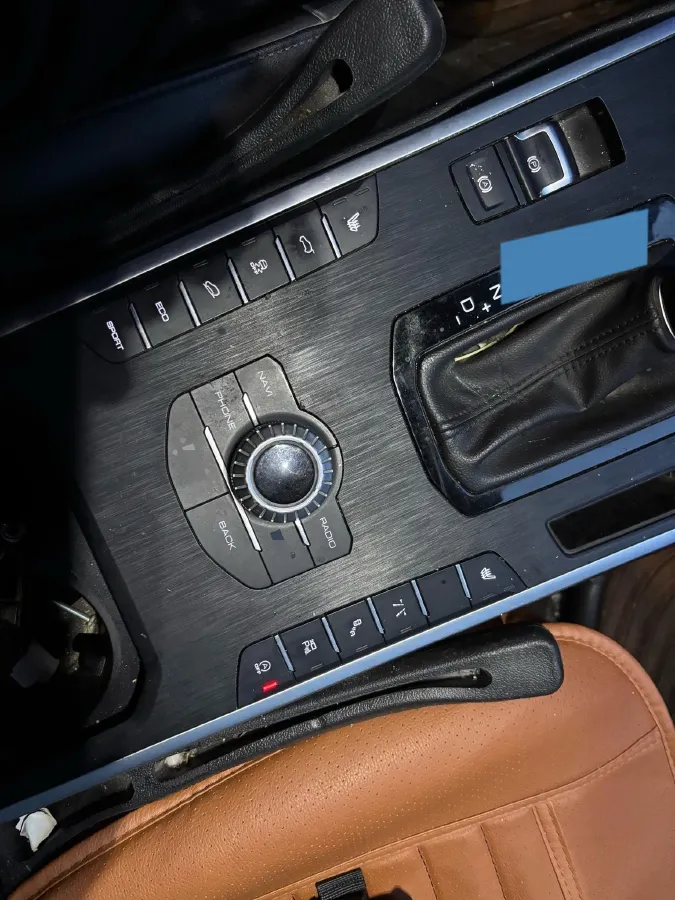 2017 WEY VV7 2.0T 234HP L4 7DCT,autocango,china used car exporter,china ev exporter,chinese used car exporter,chinese used ev exporter