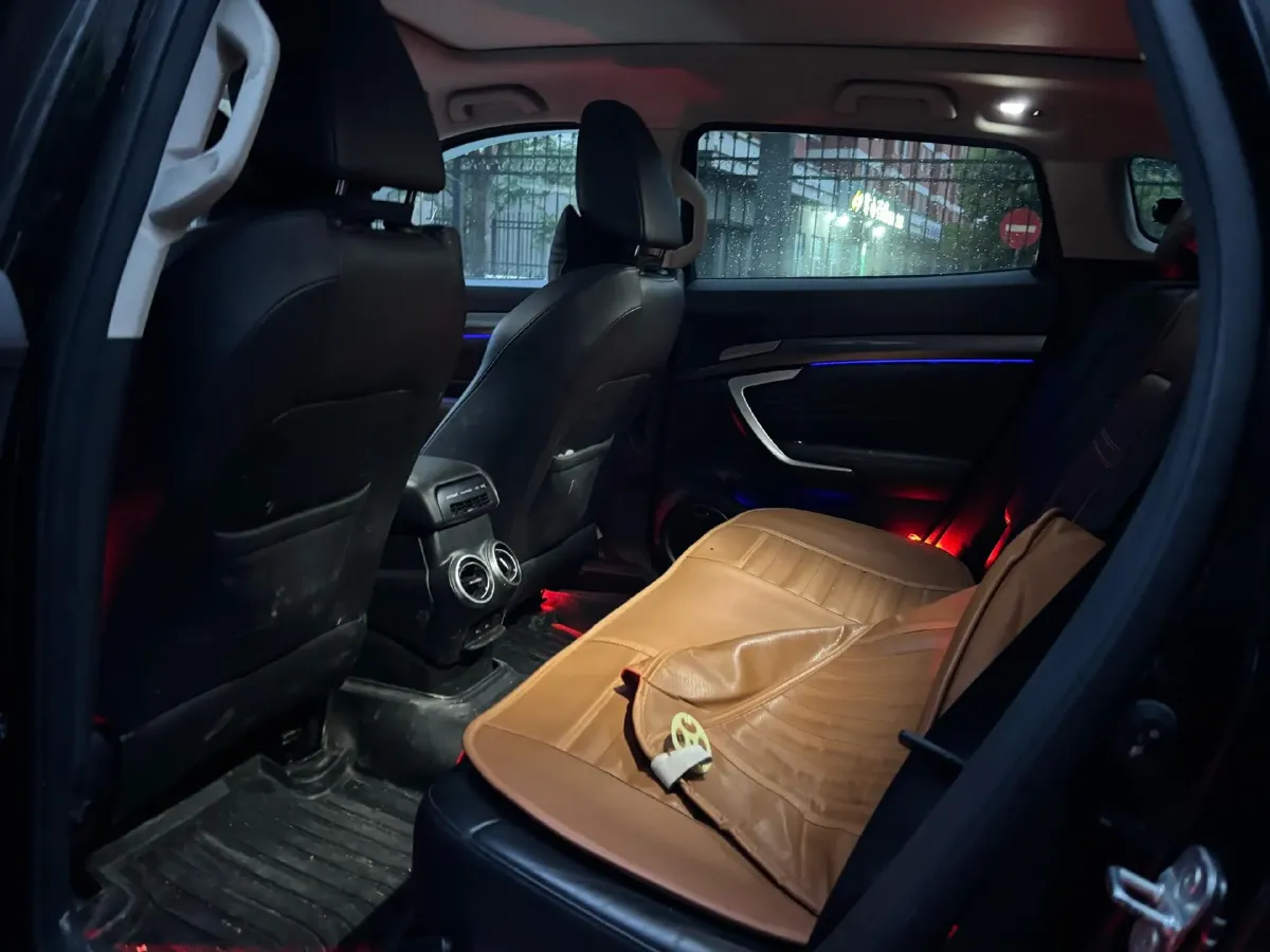 2017 WEY VV7 2.0T 234HP L4 7DCT,autocango,china used car exporter,china ev exporter,chinese used car exporter,chinese used ev exporter