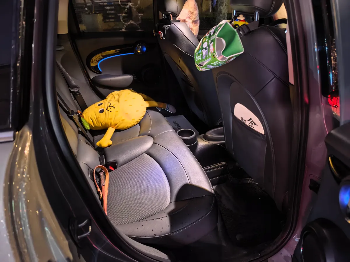 2022 MINI MINI 1.5T 136HP L3 7DCT,autocango,china used car exporter,china ev exporter,chinese used car exporter,chinese used ev exporter