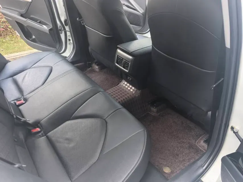 2021 Toyota Camry 2.5L 178HP L4 E-CVT Hybrid,autocango,china used car exporter,china ev exporter,chinese used car exporter,chinese used ev exporter