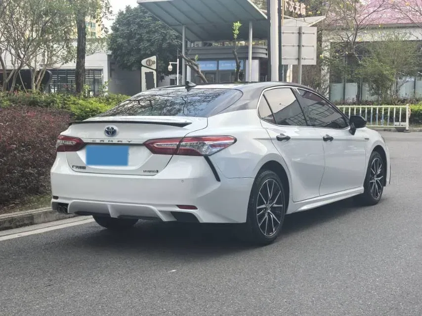 2021 Toyota Camry 2.5L 178HP L4 E-CVT Hybrid,autocango,china used car exporter,china ev exporter,chinese used car exporter,chinese used ev exporter