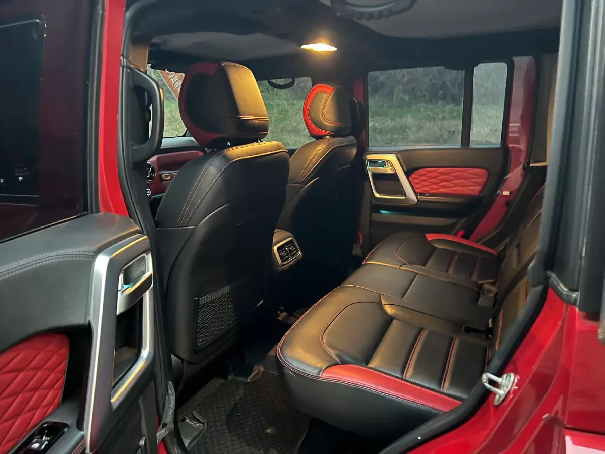 2020 Beijing BJ40 2.0T 224HP L4 8AT,autocango,china used car exporter,china ev exporter,chinese used car exporter,chinese used ev exporter