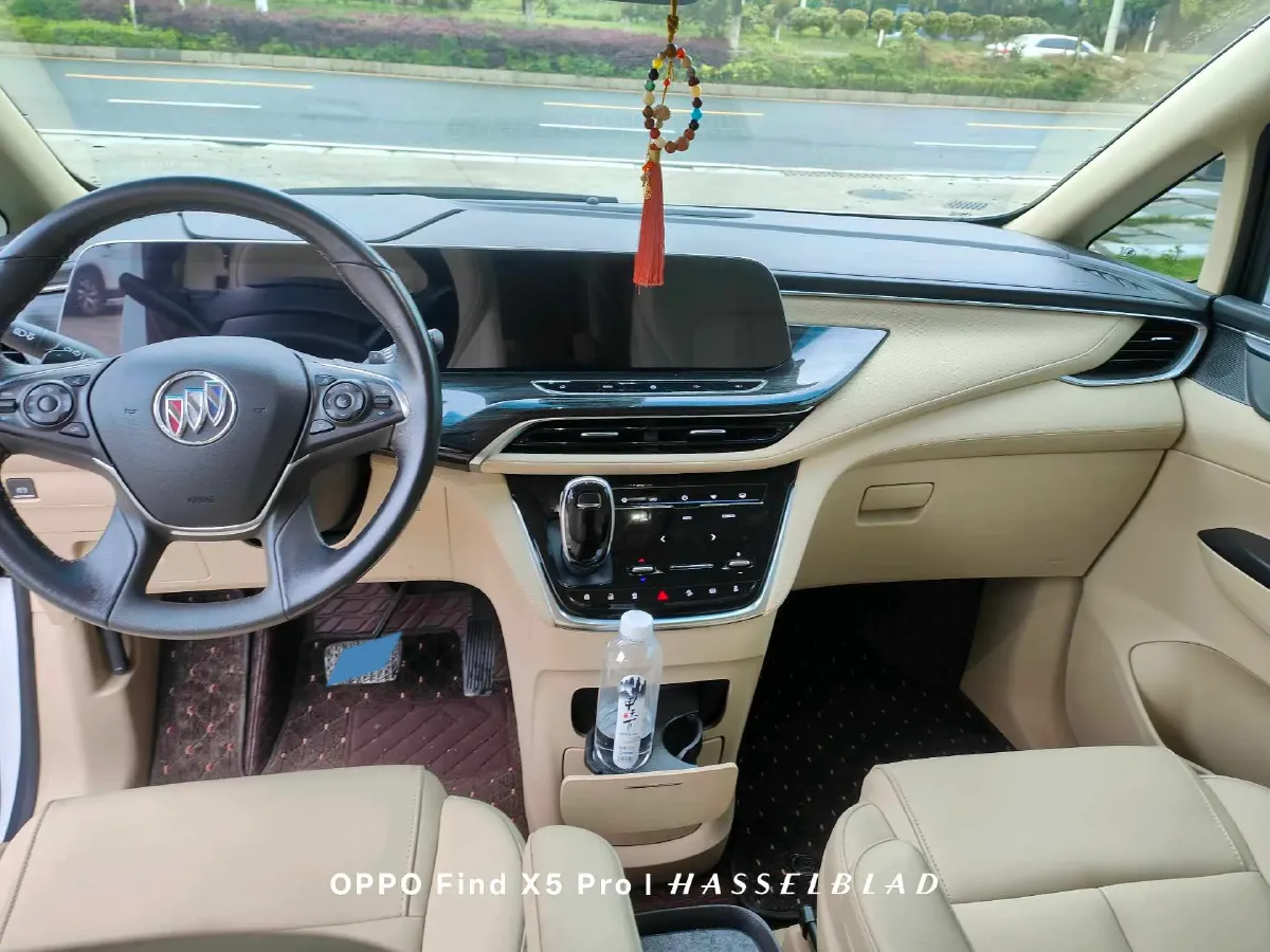 2022 Buick GL8 2.0T 237HP L4 9AT,autocango,china used car exporter,china ev exporter,chinese used car exporter,chinese used ev exporter