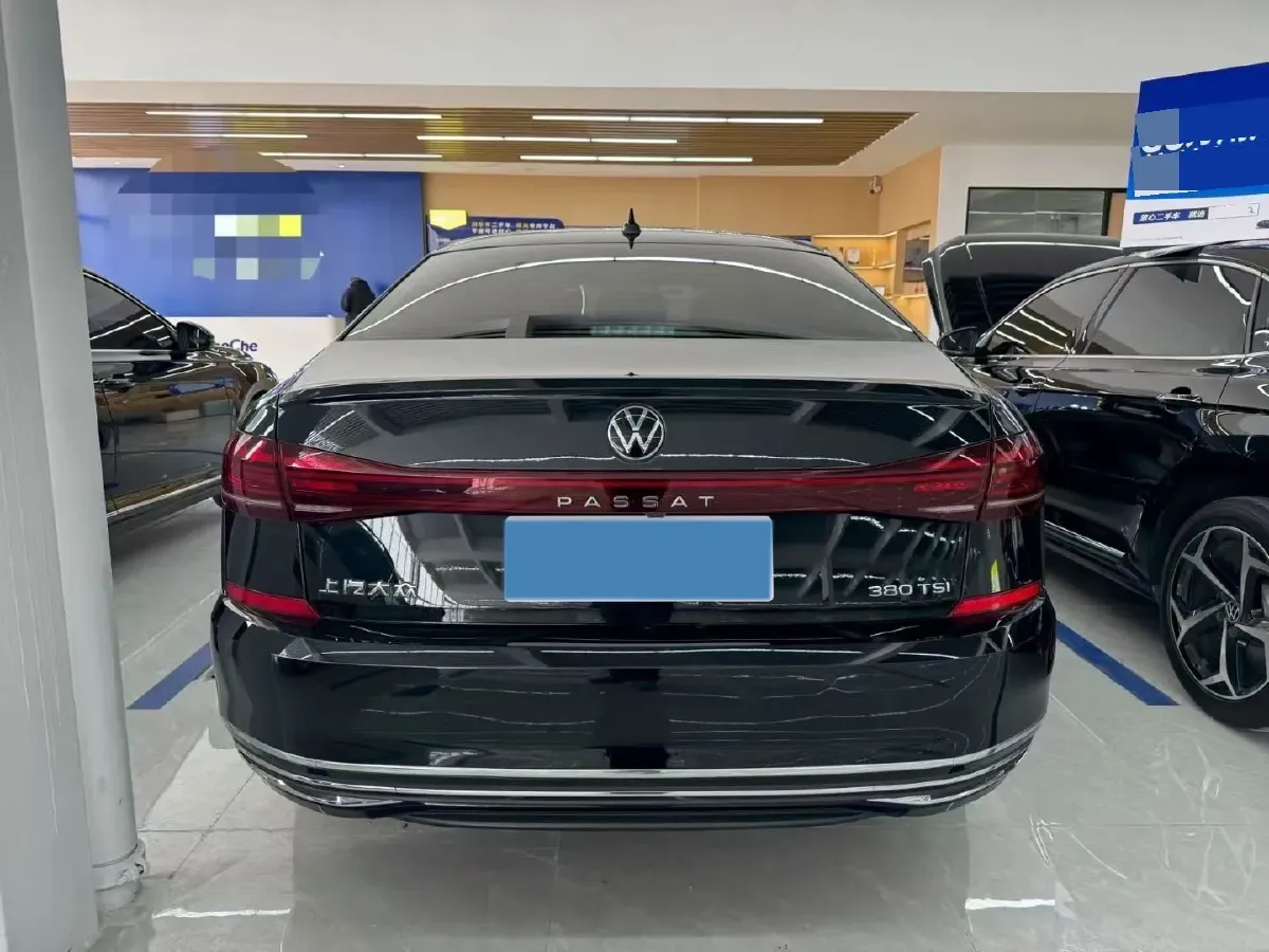 2024 Volkswagen Passat 2.0T 220HP L4 7DCT,autocango,china used car exporter,china ev exporter,chinese used car exporter,chinese used ev exporter