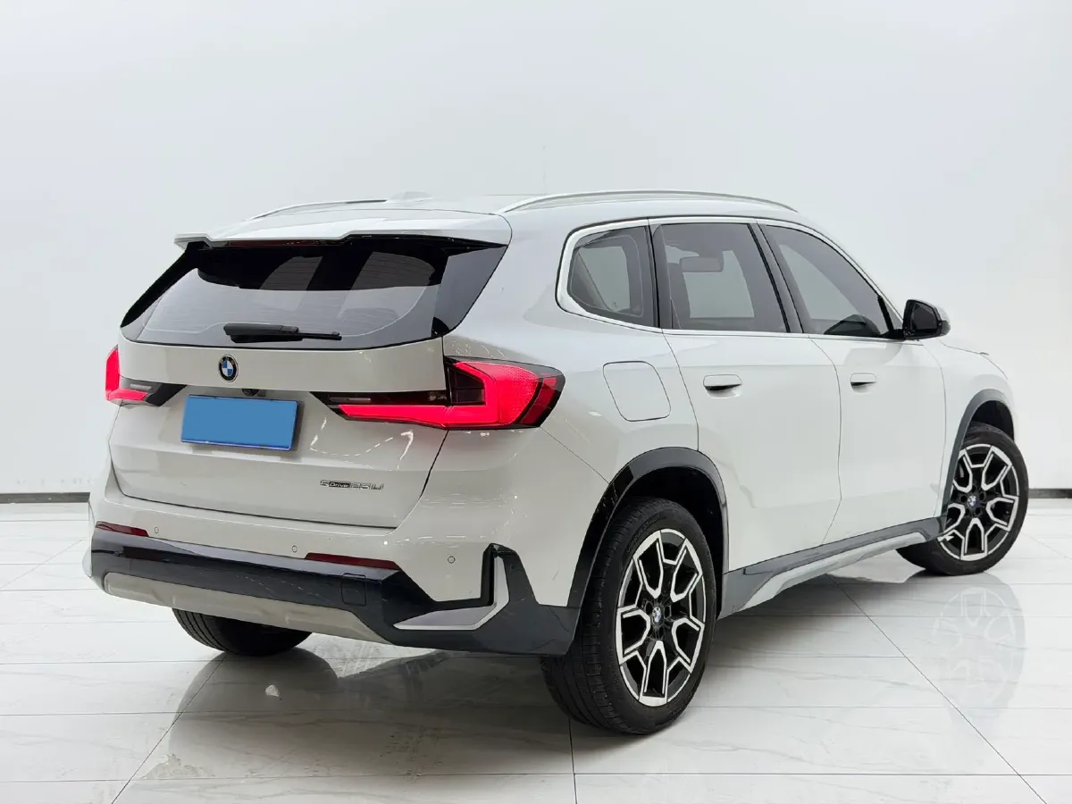 2024 BMW X1 2.0T 204HP L4 7DCT,autocango,china used car exporter,china ev exporter,chinese used car exporter,chinese used ev exporter