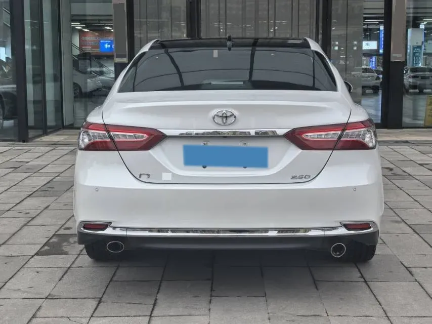 2021 Toyota Camry 2.5L 209HP L4 8AT,autocango,china used car exporter,china ev exporter,chinese used car exporter,chinese used ev exporter
