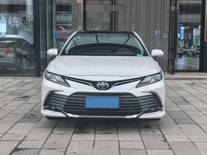 2021 Toyota Camry 2.5L 209HP L4 8AT,autocango,china used car exporter,china ev exporter,chinese used car exporter,chinese used ev exporter