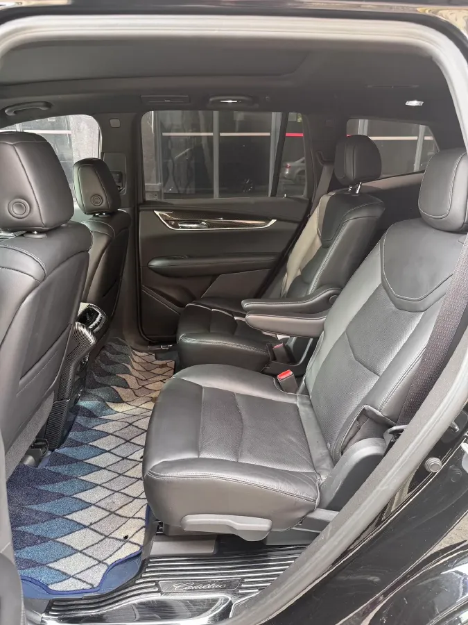 2020 Cadillac XT6 2.0T 241HP L4 9AT,autocango,china used car exporter,china ev exporter,chinese used car exporter,chinese used ev exporter