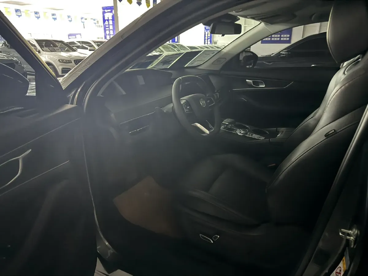 2021 ChangAn UNI-K 2.0T 233HP L4 8AT,autocango,china used car exporter,china ev exporter,chinese used car exporter,chinese used ev exporter