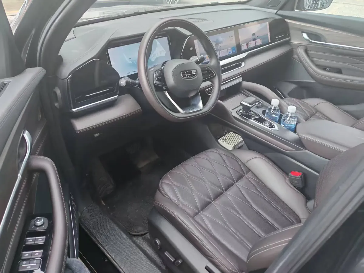 2024 Geely Monjaro 2.0T 238HP L4 8AT,autocango,china used car exporter,china ev exporter,chinese used car exporter,chinese used ev exporter