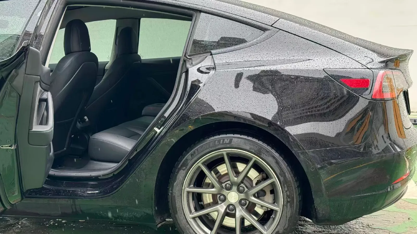 2021 Tesla Model 3 BEV 55KWH,autocango,china used car exporter,china ev exporter,chinese used car exporter,chinese used ev exporter