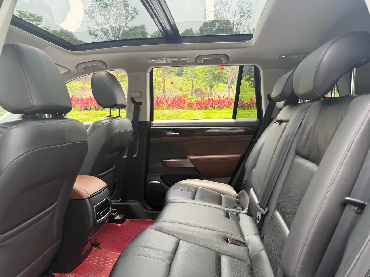 2017 GAC Trumpchi GS8 2.0T 201HP L4 6AT,autocango,china used car exporter,china ev exporter,chinese used car exporter,chinese used ev exporter