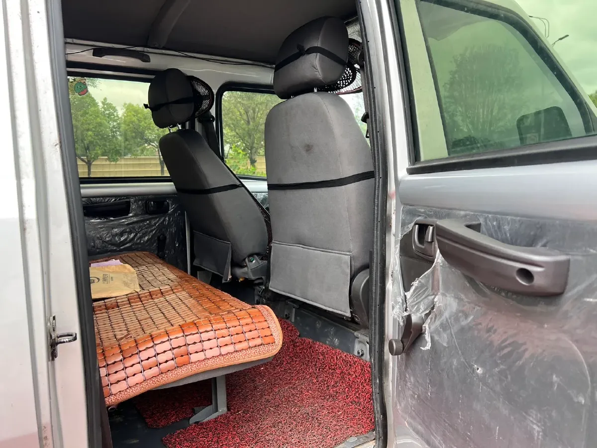 2020 WuLing RongGuang Mini Truck 1.5L 99HP L4 5MT,autocango,china used car exporter,china ev exporter,chinese used car exporter,chinese used ev exporter