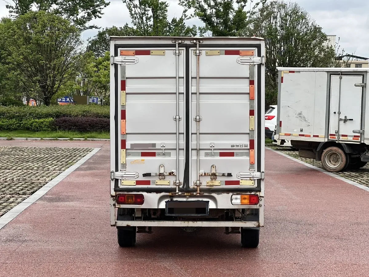 2020 WuLing RongGuang Mini Truck 1.5L 99HP L4 5MT,autocango,china used car exporter,china ev exporter,chinese used car exporter,chinese used ev exporter