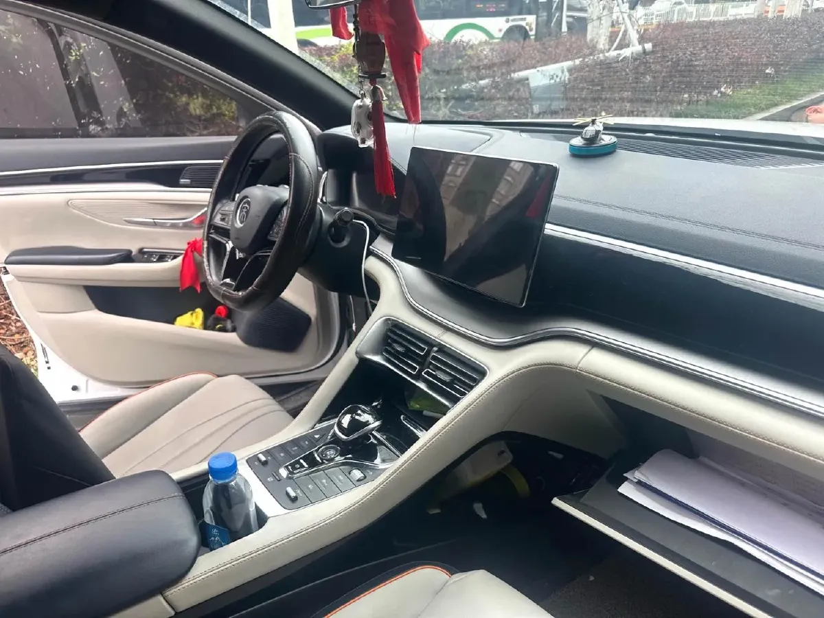 2021 Geely JiaJi 1.5T 177HP L3 7DCT PHEV 11.3KWH,autocango,china used car exporter,china ev exporter,chinese used car exporter,chinese used ev exporter