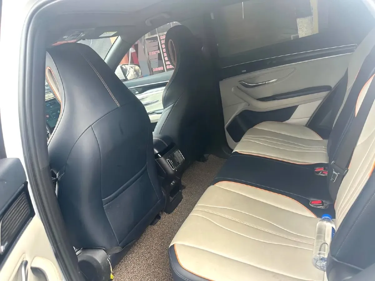 2021 Geely JiaJi 1.5T 177HP L3 7DCT PHEV 11.3KWH,autocango,china used car exporter,china ev exporter,chinese used car exporter,chinese used ev exporter