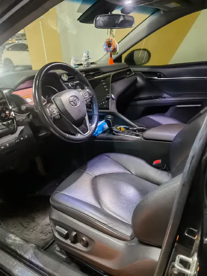 2019 Toyota Camry 2.5L 209HP L4 8AT,autocango,china used car exporter,china ev exporter,chinese used car exporter,chinese used ev exporter