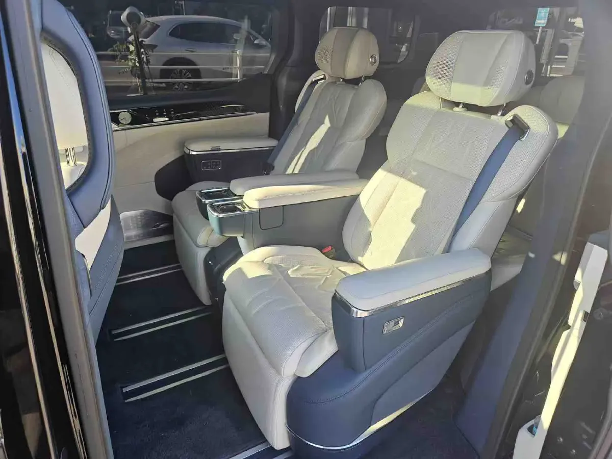 2024 Zeekr 009 BEV 108KWH,autocango,china used car exporter,china ev exporter,chinese used car exporter,chinese used ev exporter