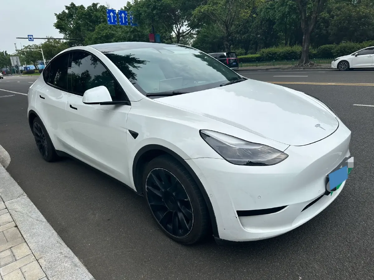 2022 Tesla Model Y BEV 60KWH,autocango,china used car exporter,china ev exporter,chinese used car exporter,chinese used ev exporter