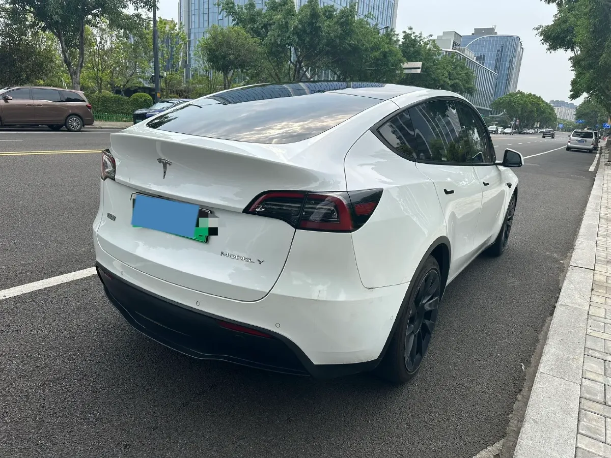 2022 Tesla Model Y BEV 60KWH,autocango,china used car exporter,china ev exporter,chinese used car exporter,chinese used ev exporter