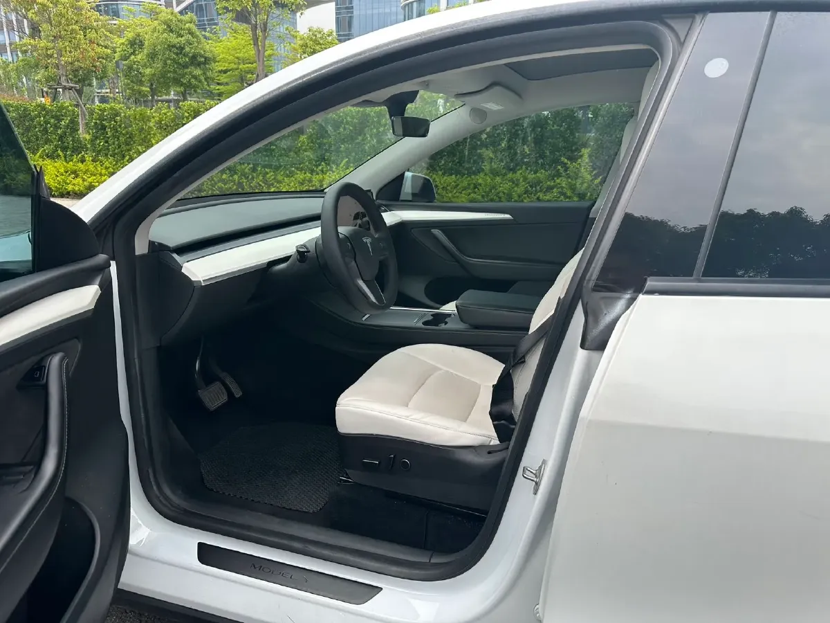 2022 Tesla Model Y BEV 60KWH,autocango,china used car exporter,china ev exporter,chinese used car exporter,chinese used ev exporter